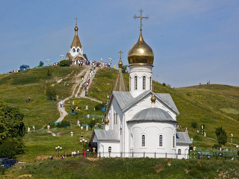 Холковский Свято-Троицкий пещерный мужской монастырь